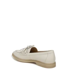 KARLY FLAT