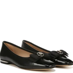 MAREN FLAT