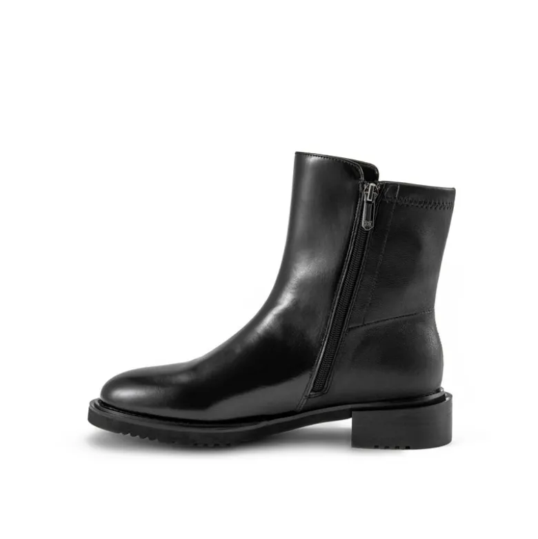 OSCAR SHORT BOOT